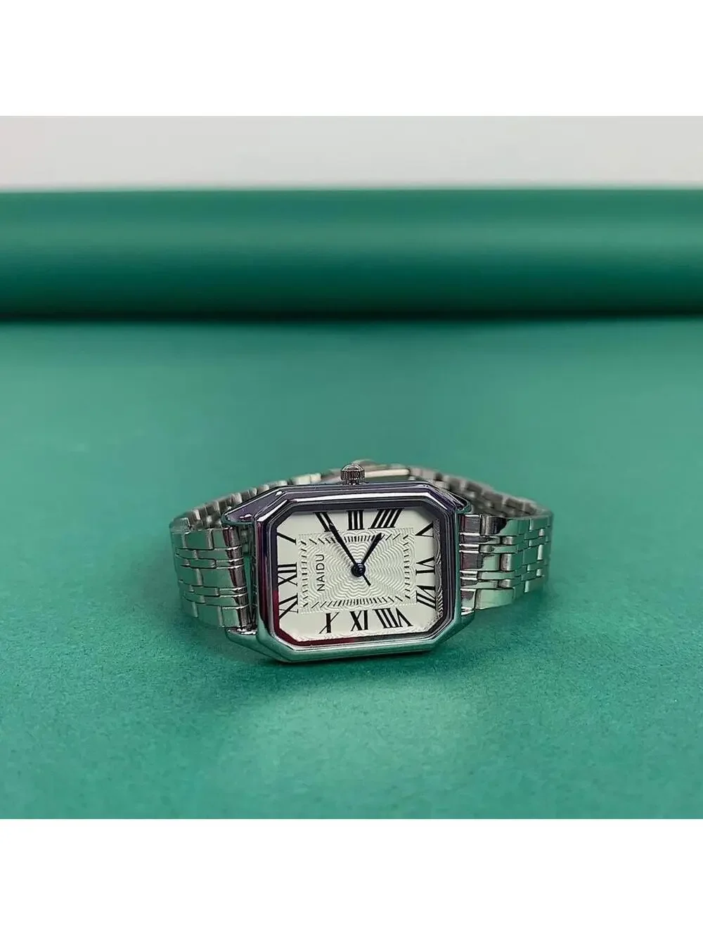 Y2K Vintage Retro Silver Blue Stainless Steel Essential Watch 8.5 Inch Unisex